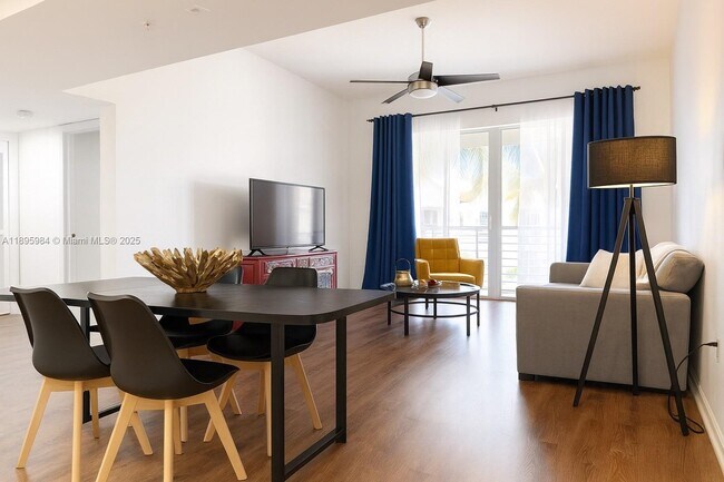 Foto del edificio - 2711 Ocean Club Blvd