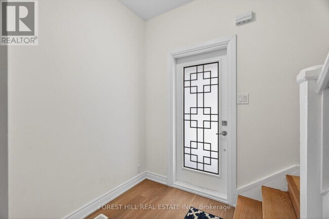 Building Photo - 7 Ellsworth Ave