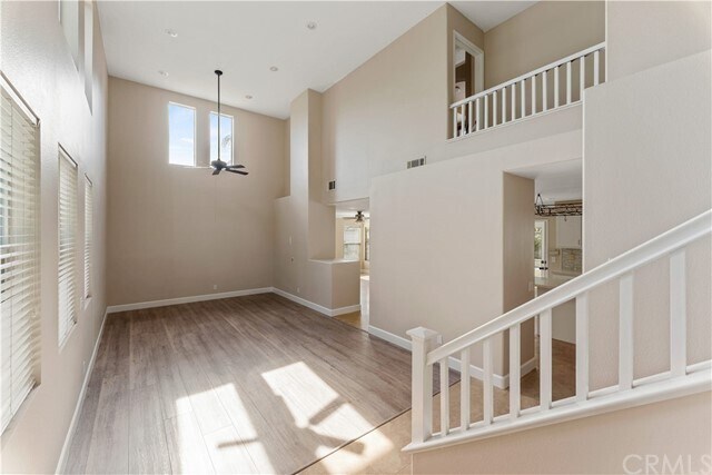 Building Photo - 105 Frontier St