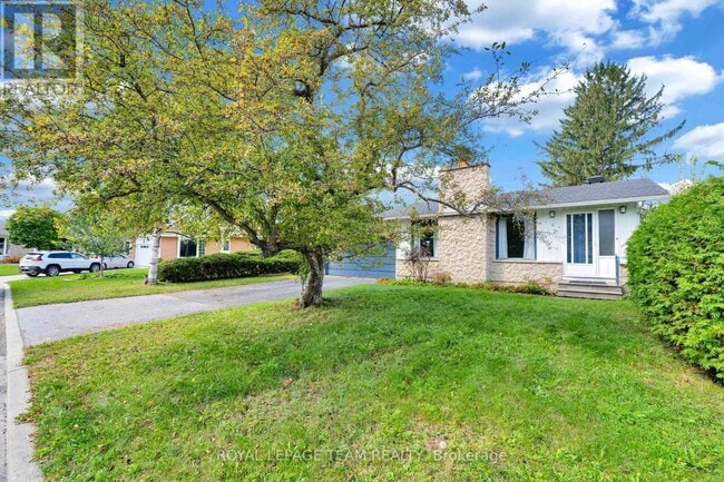 Photo du bâtiment - 101 Country Ln W