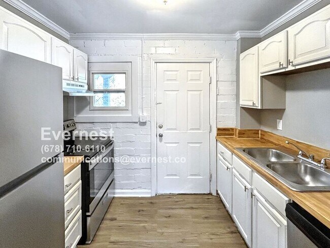 Foto del edificio - 399 Holly St NW