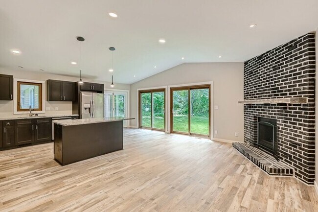 Building Photo - 14150 Rolling Oaks Circle NE, Prior Lake, ...