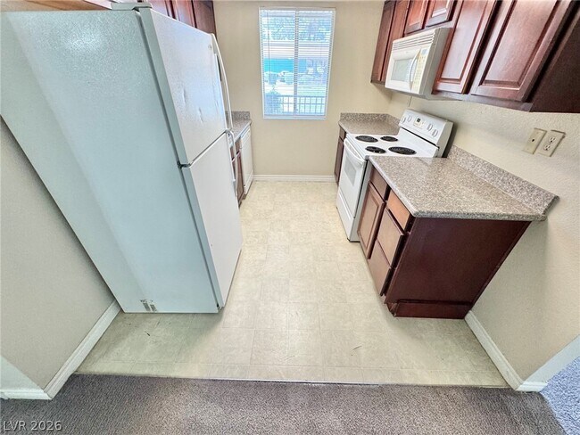Building Photo - 5060 Indian River Dr