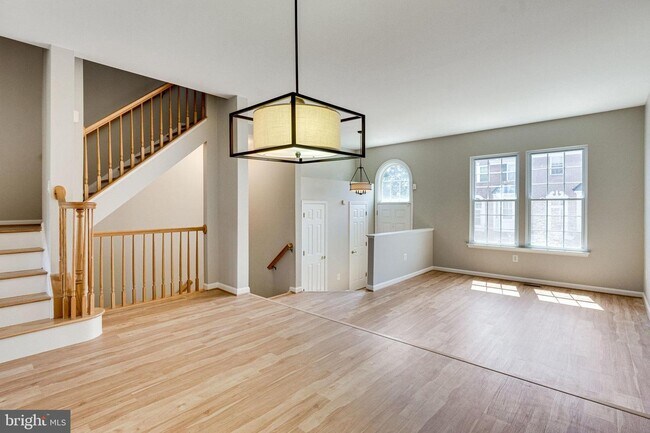 Building Photo - 2502 Polly Jefferson Way