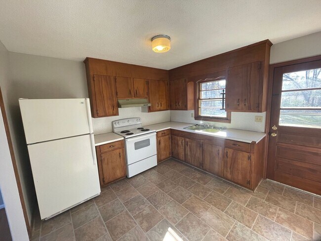 Foto del edificio - SHJ116-304 Davis Road