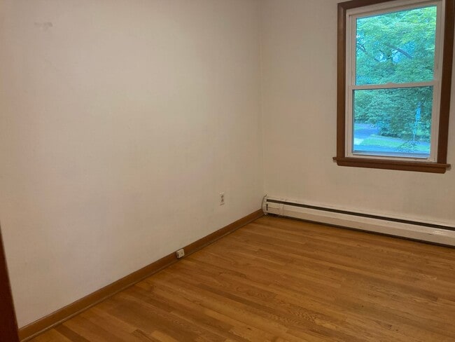 Building Photo - Lease Details for 2025 Start Date ONLY - N...