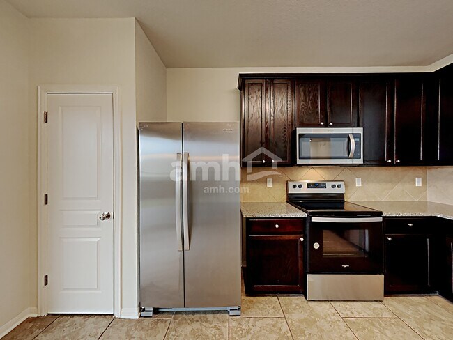 Building Photo - 11410 Garden Falls