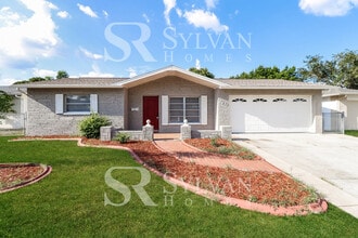 Building Photo - 7611 Foxbloom Dr