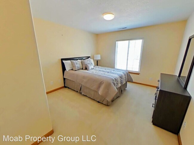 Building Photo - 3 br, 2.5 bath House - 3287 Westwater