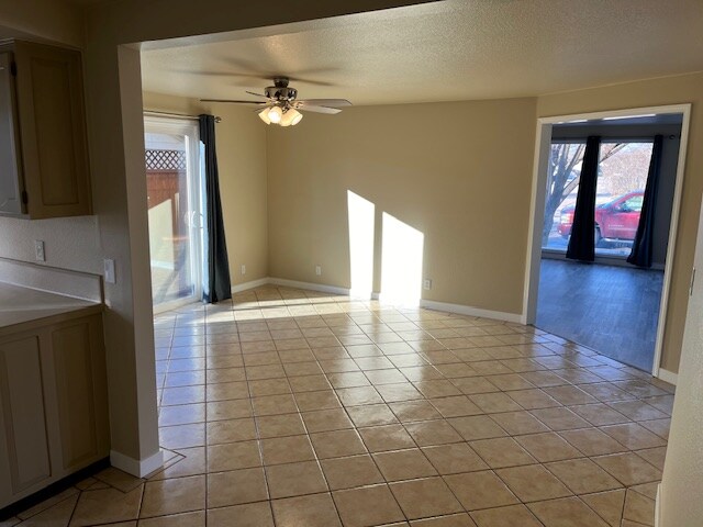 Building Photo - 757 E Willowbrook Dr