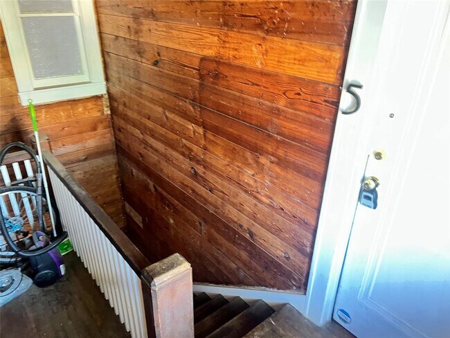 Foto del edificio - 703 W 11th St