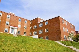 Building Photo - Lakefront Apartments