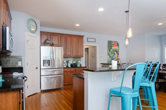 Foto del edificio - 1604 Canal Dr