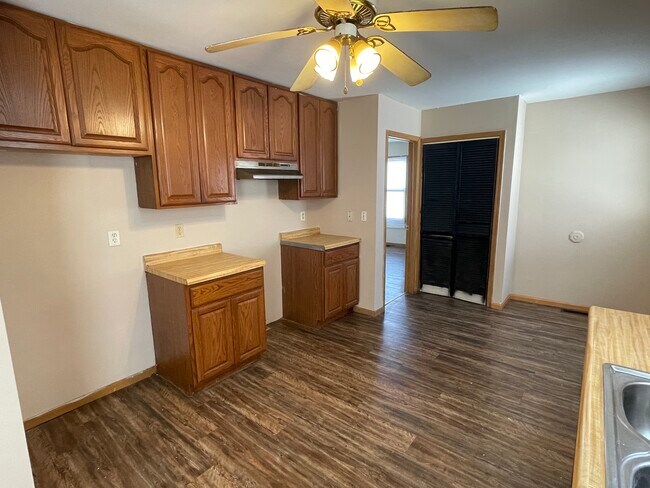 Foto del edificio - 1019 Grove St