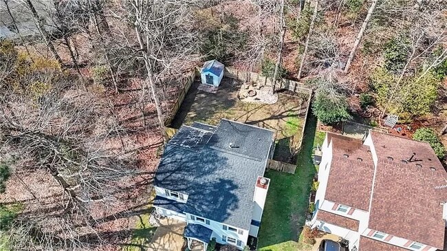 Foto del edificio - 4048 Bradshaw Dr