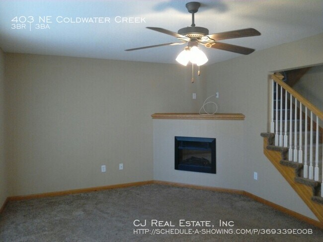 Building Photo - 403 NE Coldwater Creek Dr