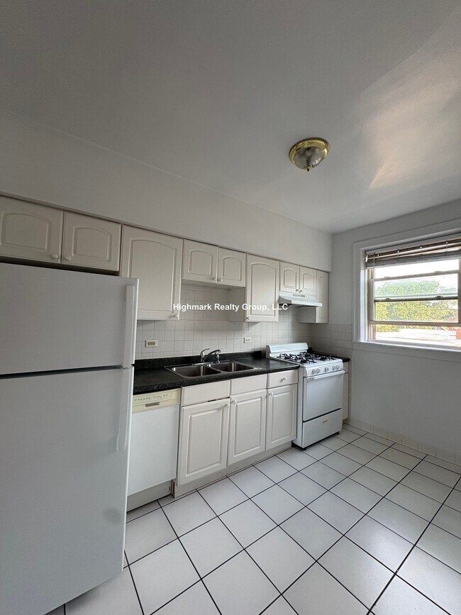 Foto del edificio - 830 Reba Pl