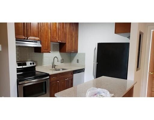 Building Photo - 117 Tall Oaks Dr