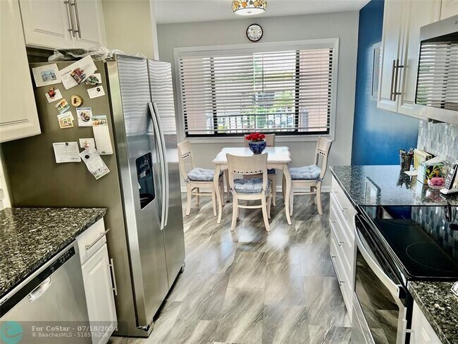 Foto del edificio - 9787 N Belfort Cir