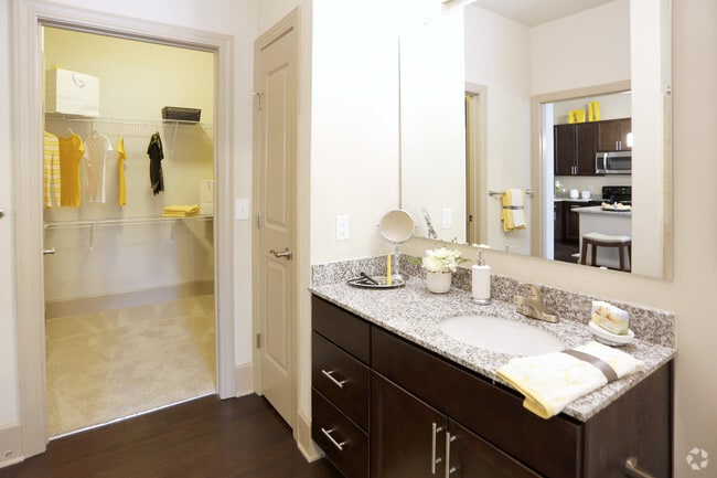 1HAB, 1BA - 771 ft² - Roswell City Walk