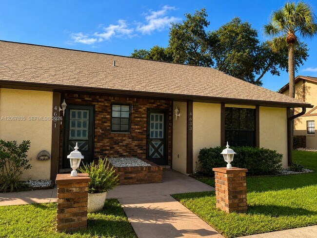 Building Photo - 4633 Vilabella Dr