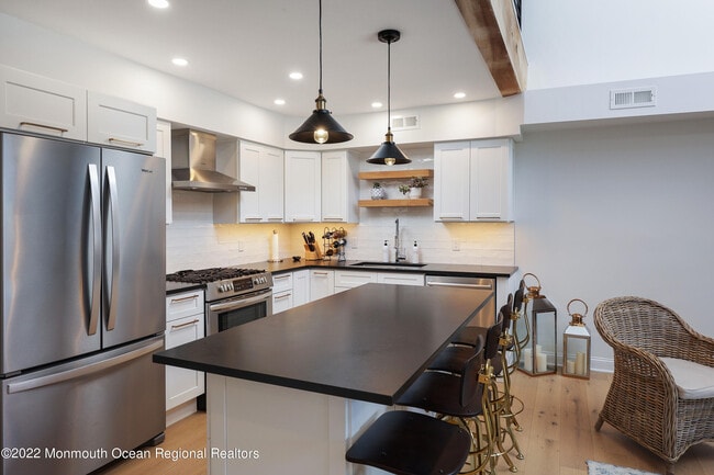 Building Photo - 30 Portland Rd