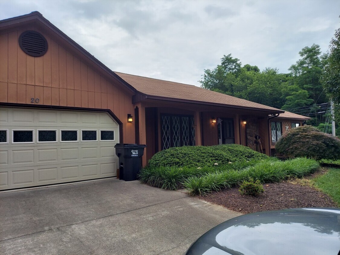 20 Cedar Ridge Dr, Daleville, VA 24083 House Rental in Daleville, VA