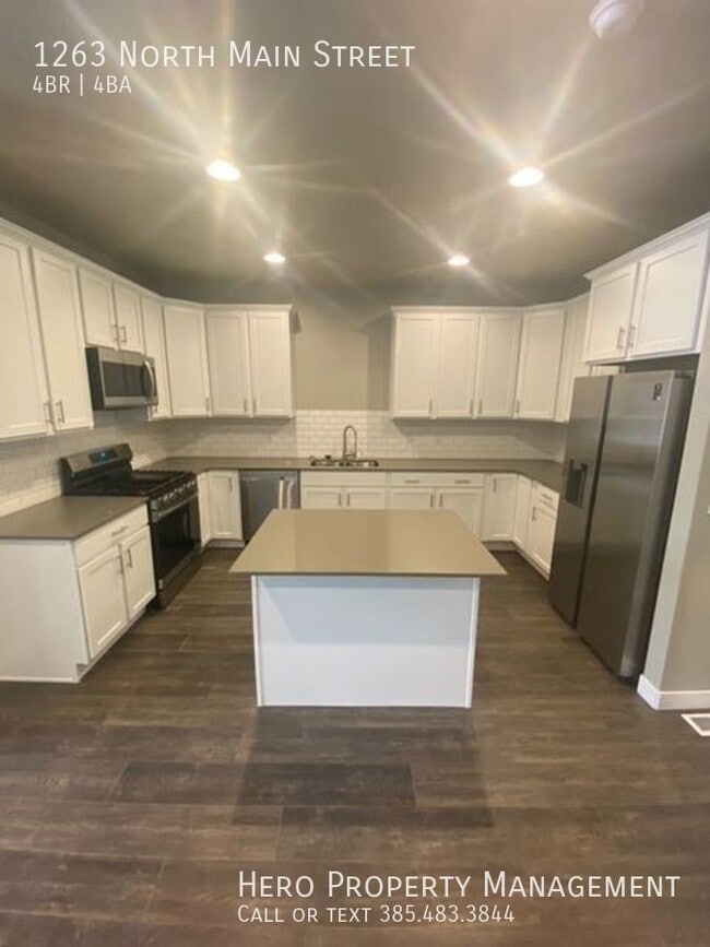 Foto del edificio - 1263 N Main St