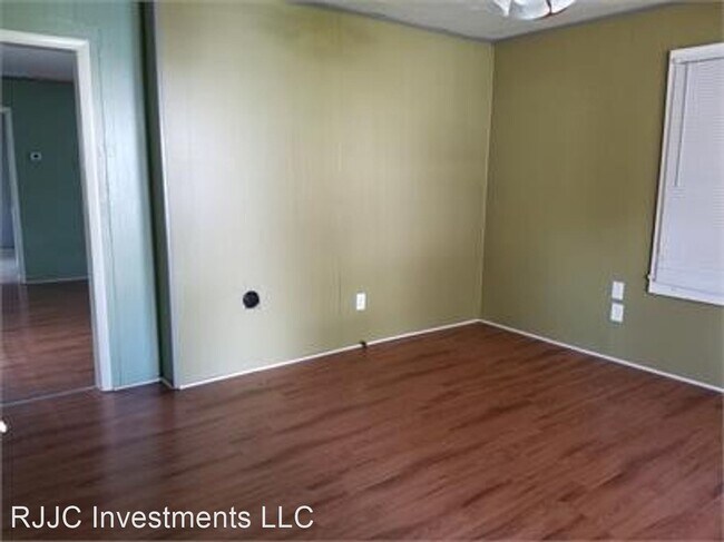 Building Photo - 1 br, 1 bath House - 132 Carlisle Avenue