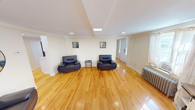 Foto del edificio - 266 Webster St