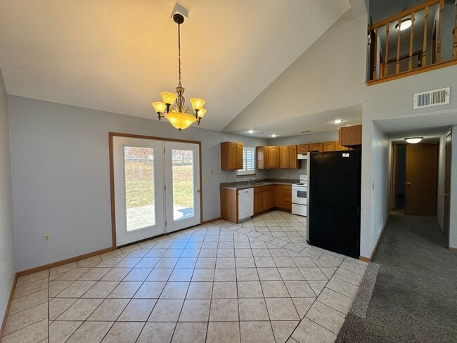 Building Photo - 130 NW 171 Rd