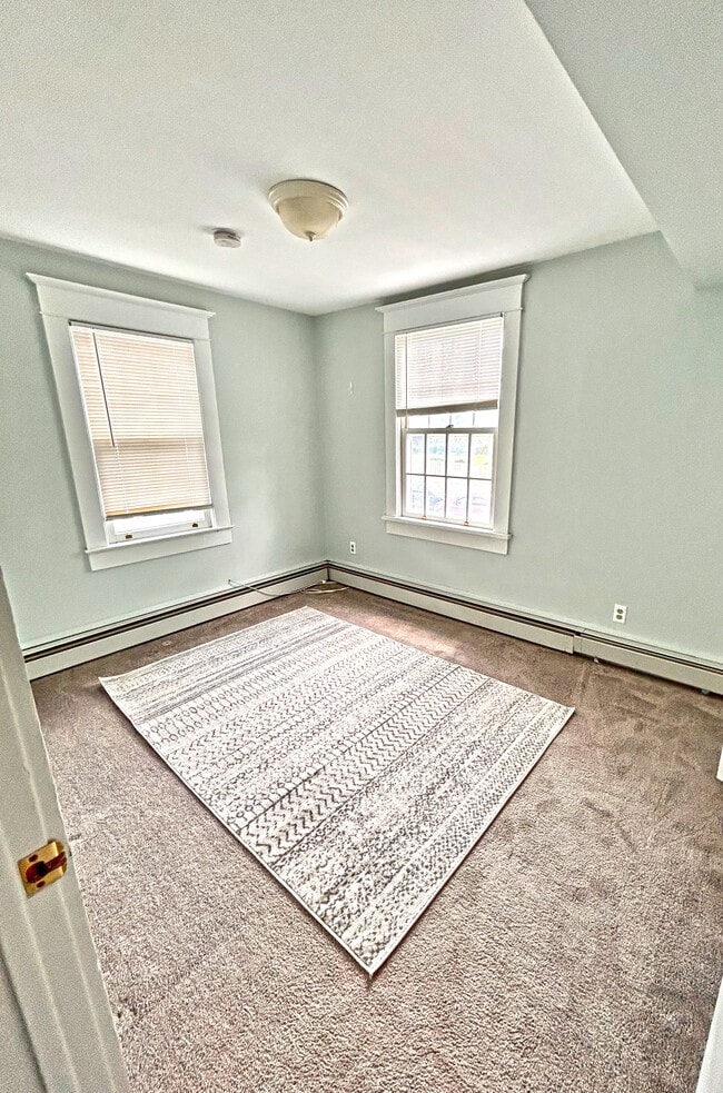 1st Level Bedroom - 18 GROVE