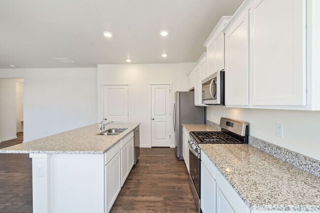Foto del edificio - 3 bedroom, 2 1/2 bath home in Tailholt!