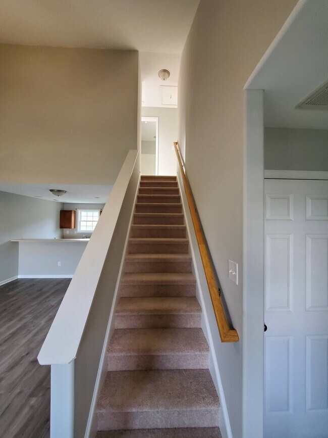 Foto del edificio - 10 Paige Dr