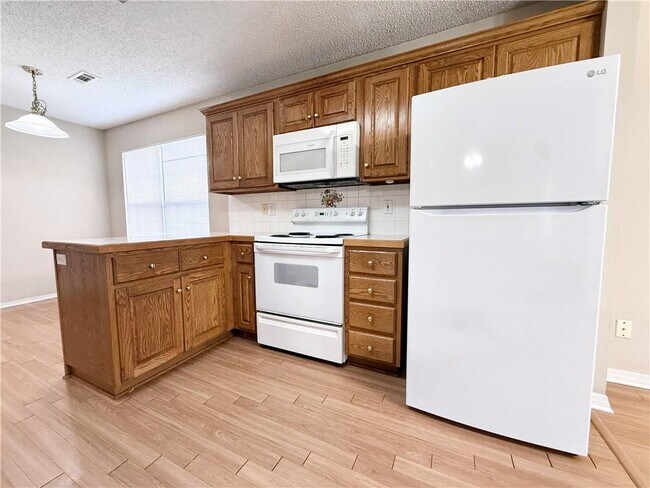 Building Photo - 2978 N Apatite Dr