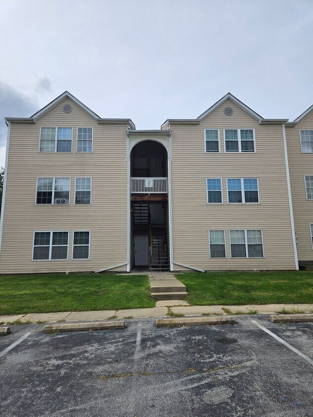 Foto principal - Very nice Burn Brae 2-bedroom, 2-bath Cond...