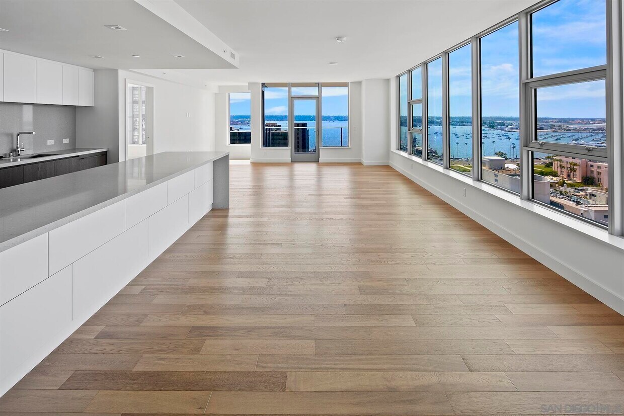 Foto principal - 1388 Kettner Blvd