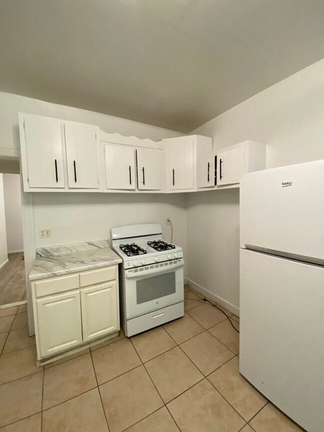 Photo - 349 Walnut St (Yonkers, NY) Apartment