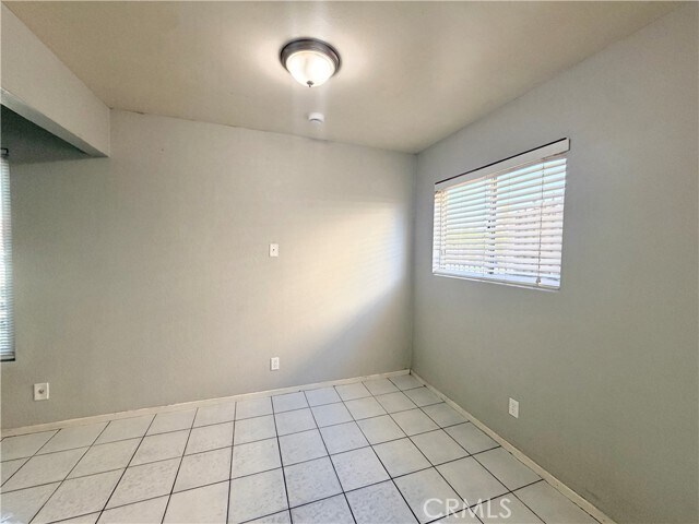 Building Photo - 1548 N 11th Ave