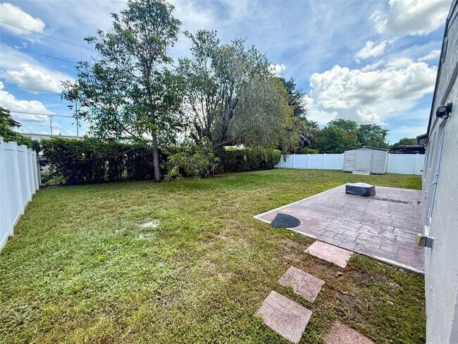 Foto del edificio - 11561 SW 52nd St