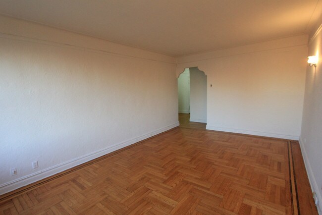 Building Photo - 4554 41st St