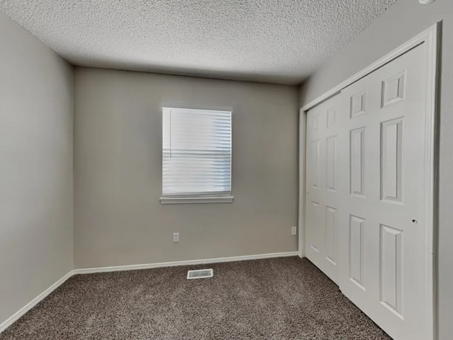 Building Photo - 6141 Hayseed Ct
