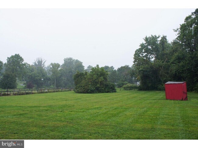 Building Photo - 1735 Middletown Rd