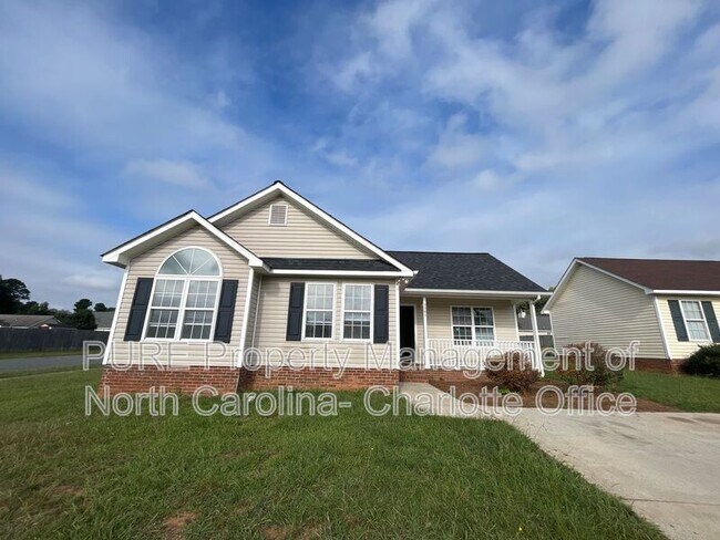 Building Photo - 4401 Biesterfield Dr