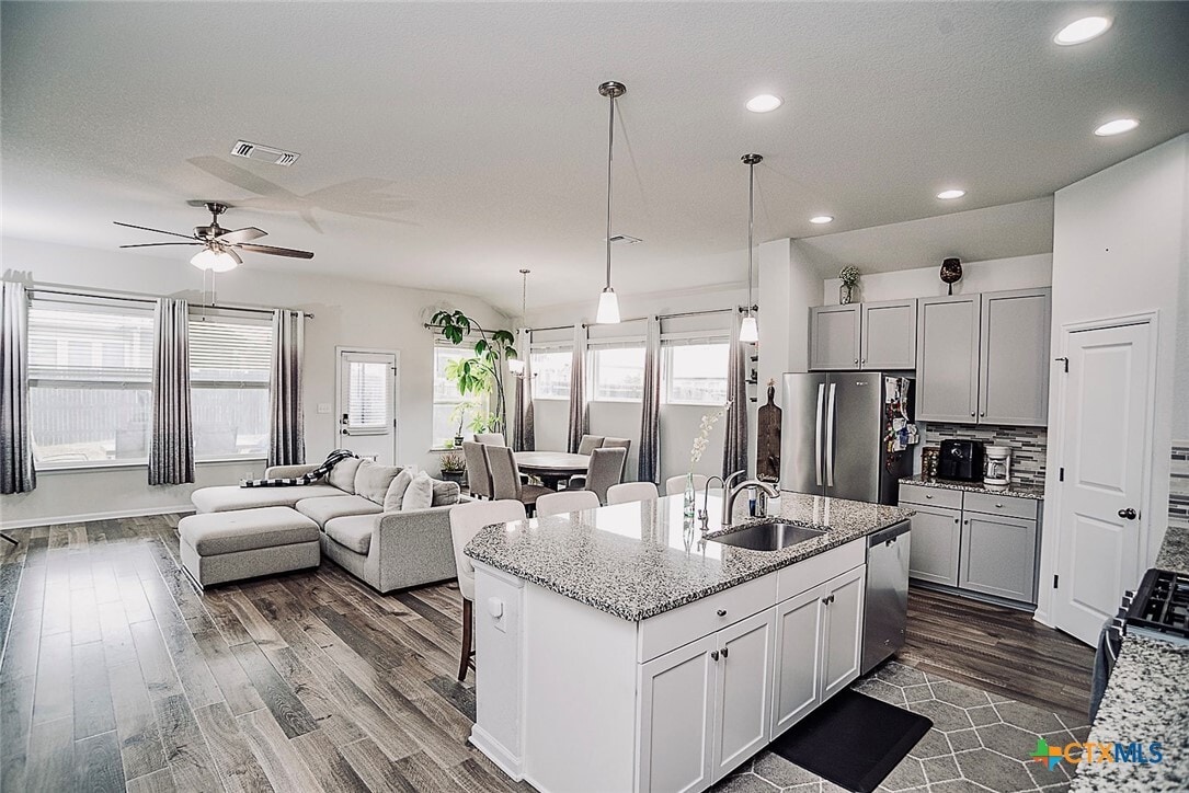 Foto principal - 688 Bridgestone Way