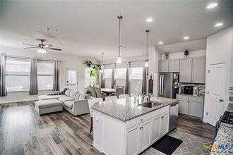 Building Photo - 688 Bridgestone Way