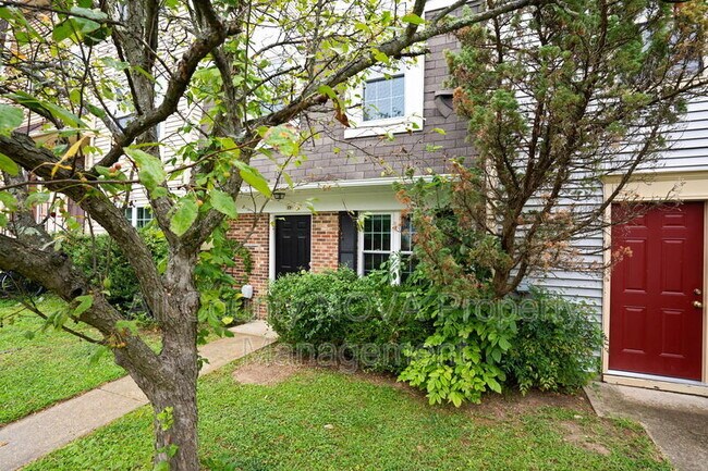 Foto del edificio - 17 Heather Ln