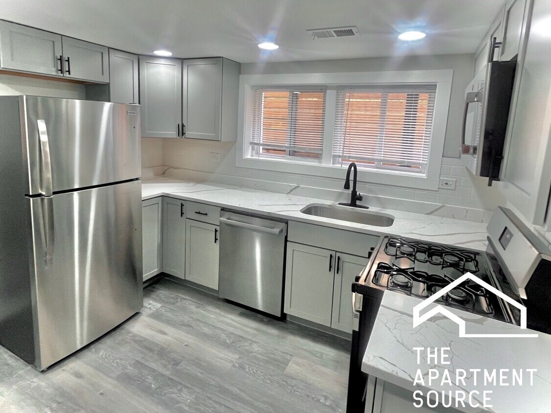 Foto principal - 2937 N Fairfield Ave