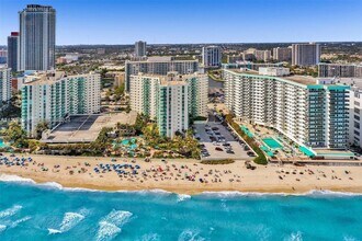 Building Photo - 3901 S Ocean Dr