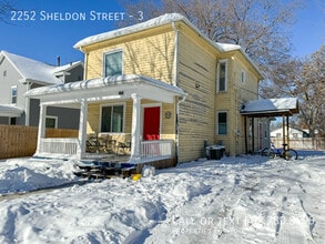 Building Photo - 2252 Sheldon St
